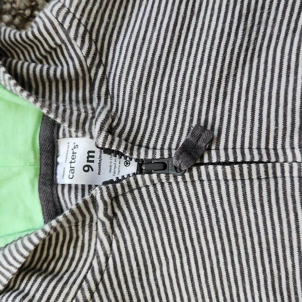 Carters 9 months outfit - Picture 3 of 6